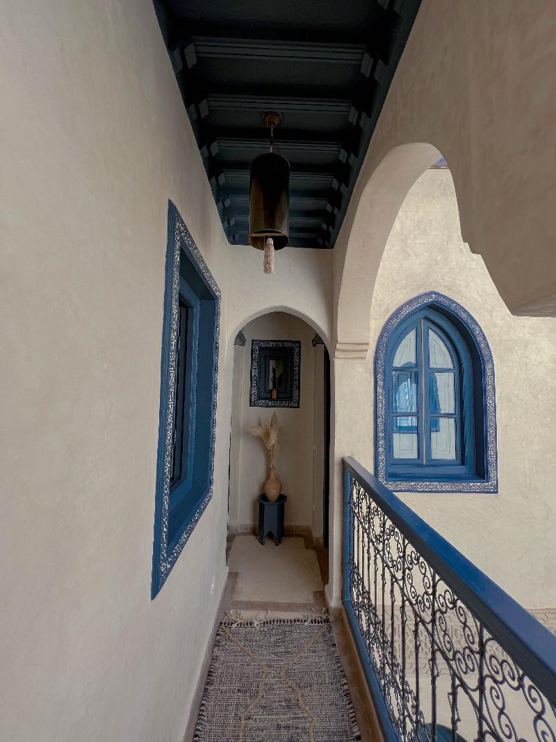 Riad Jonan - Genel