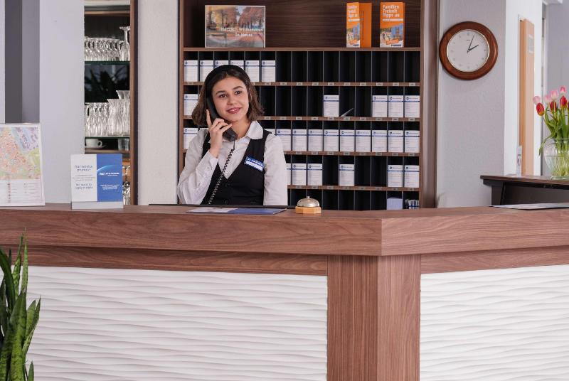 BEST WESTERN Comfort Business Hotel - Lobi