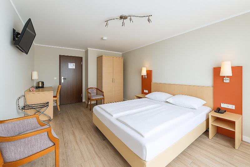 Atomis Hotel Dusseldorf City - Oda