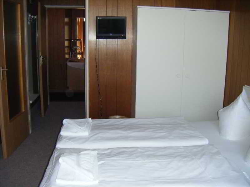 Central Hotel Tegel fotoÄŸrafÄ±