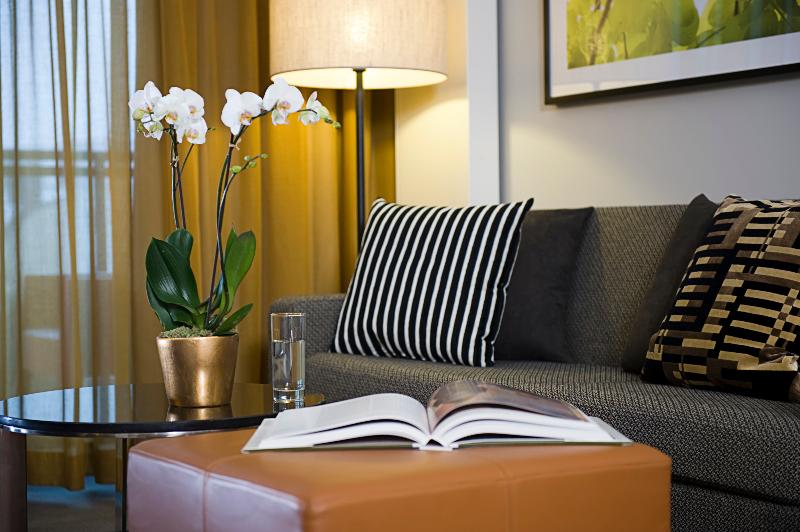 Adina Apartment Hotel Hamburg Michel - Oda