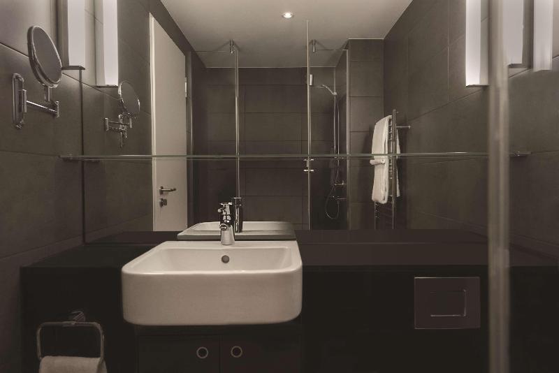 Adina Apartment Hotel Hamburg Michel - Oda