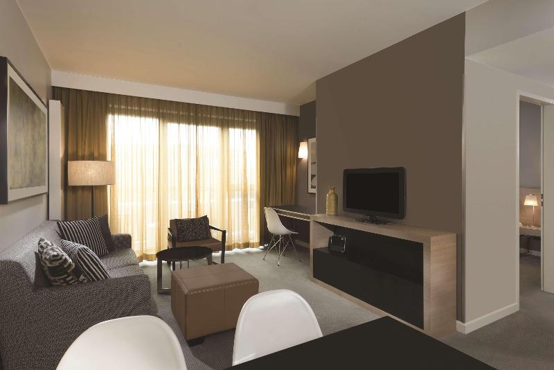 Adina Apartment Hotel Hamburg Michel - Oda