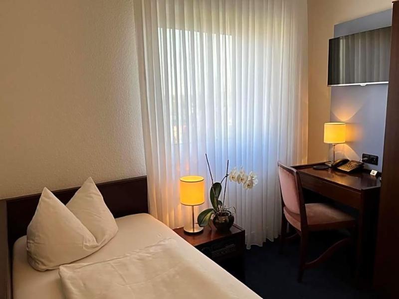Hotel Geisler Garni - Oda
