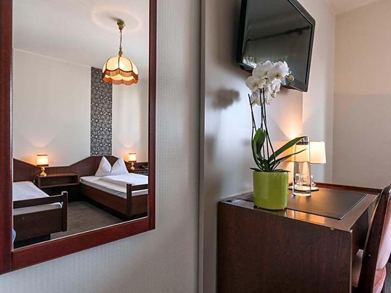 Hotel Geisler Garni - Oda