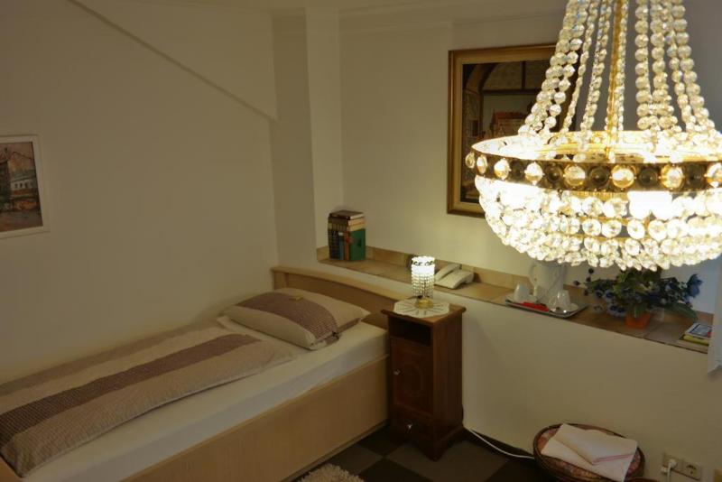 Am Hallenbad  Garni Hotel - Genel