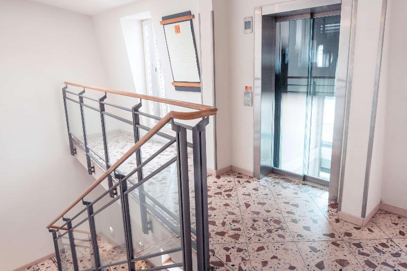 Hotel Bleibtreu Berlin by Golden Tulip - Genel
