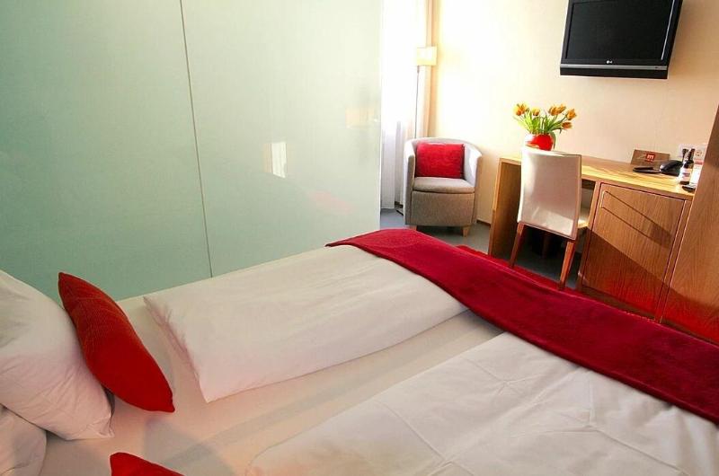 Maxhotel - Oda