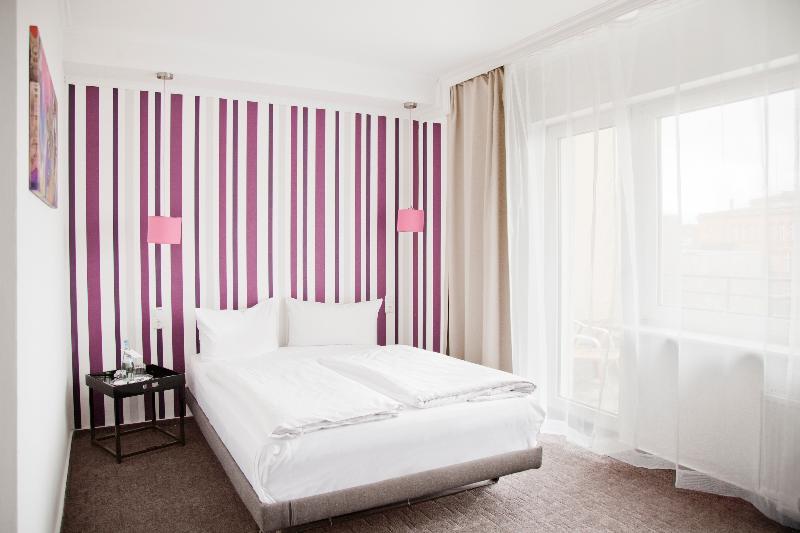 Hotel Les Nations - Oda