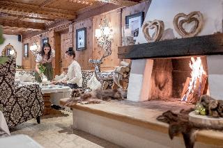 Hotel Lärchenhof Natur &Spa Hotel Seefeld in Tirol fotoÄŸrafÄ±