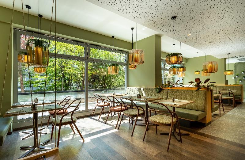 The Weekend Hotel - Restoran