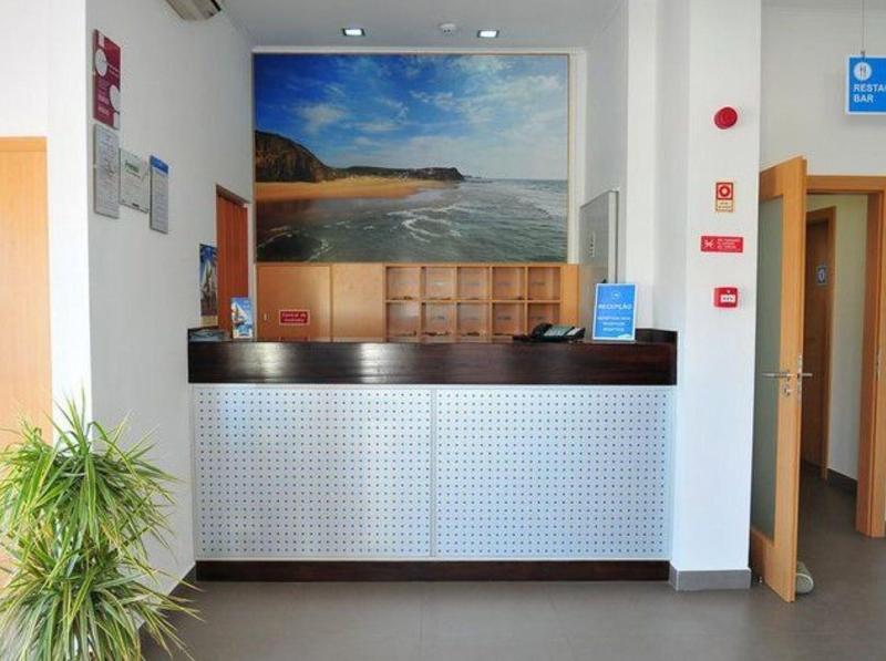 Vicentina Hotel - Lobi