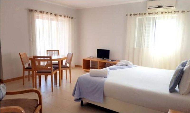 Vicentina Hotel - Oda