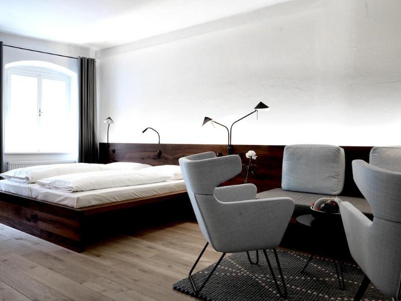Arthotel Blaue Gans - Genel