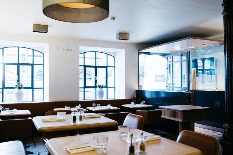 Arthotel Blaue Gans - Restoran