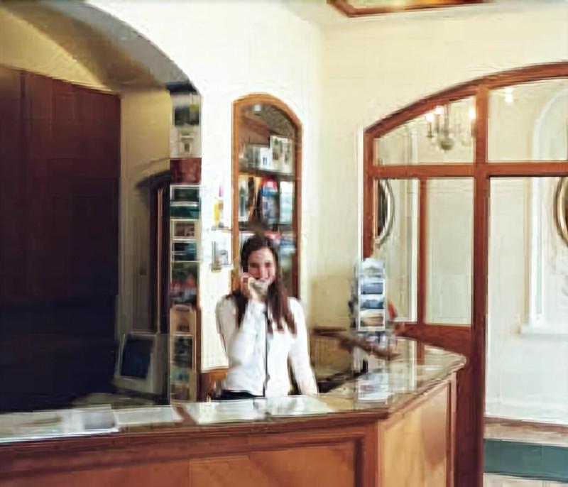 Hotel-Pension Adlerhof - Lobi