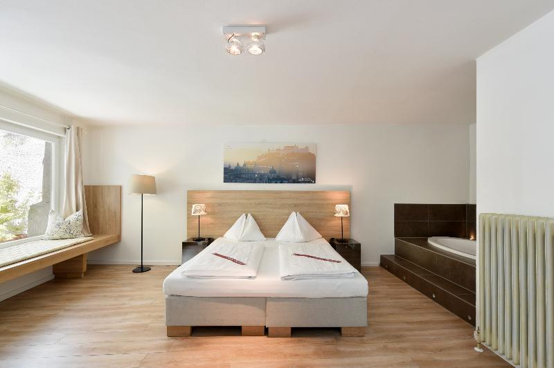 Hotel Krone 1512 - Oda