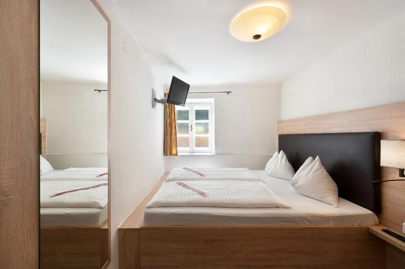 Hotel Krone 1512 - Oda