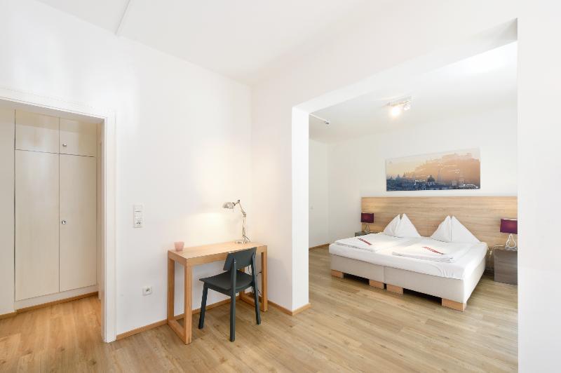 Hotel Krone 1512 - Oda