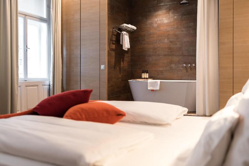Hollmann  Design & Boutique - Oda