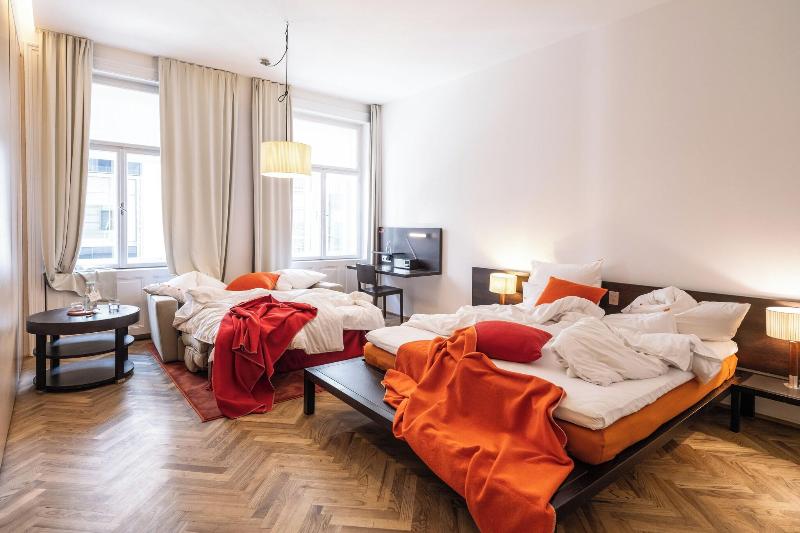 Hollmann  Design & Boutique - Oda