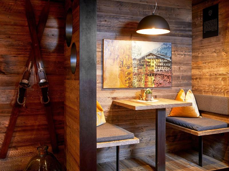 Relais & Chateaux Spa Hotel Jagdhof - Lobi