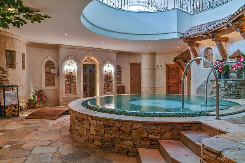 Relais & Chateaux Spa Hotel Jagdhof - Havuz
