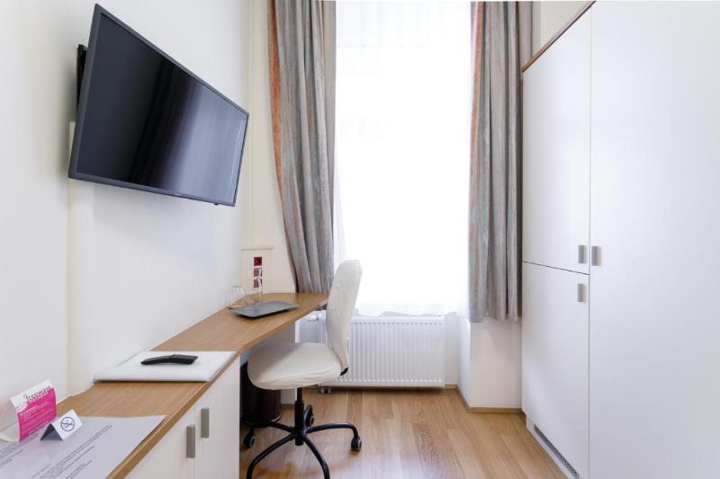 Riess City Hotel self check in - Oda