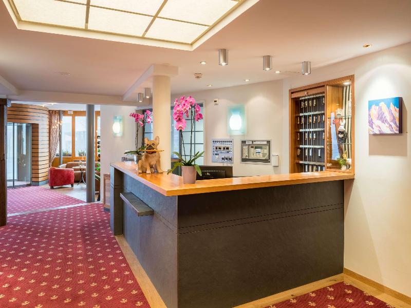 Schweizerhaus Swiss Quality Hotel - Lobi