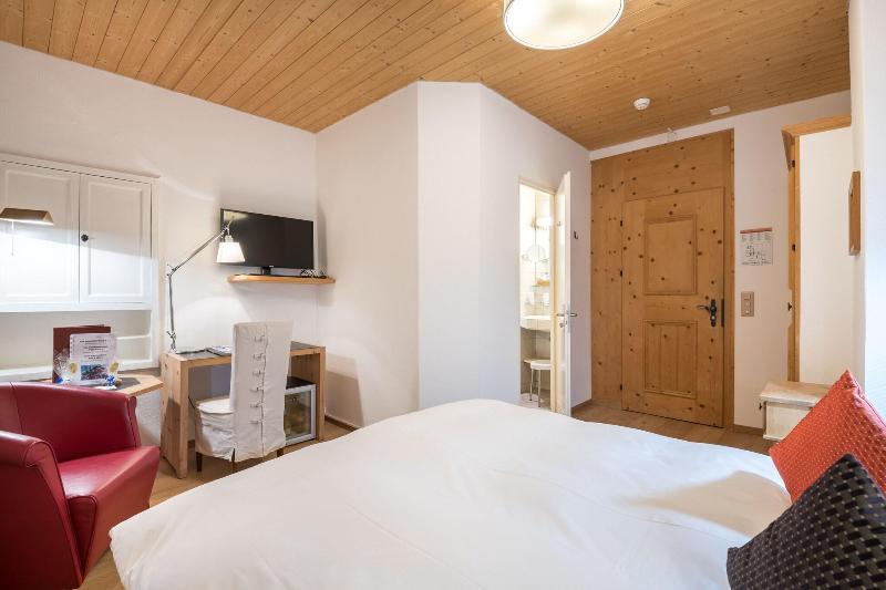 Schweizerhaus Swiss Quality Hotel - Oda