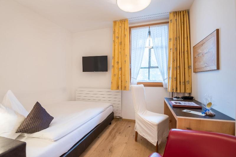 Schweizerhaus Swiss Quality Hotel - Oda