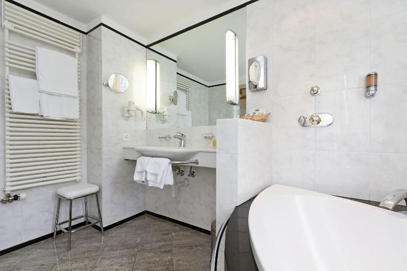 Schweizerhaus Swiss Quality Hotel - Oda