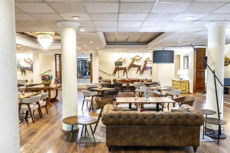 Forest Park Hotel - Lobi