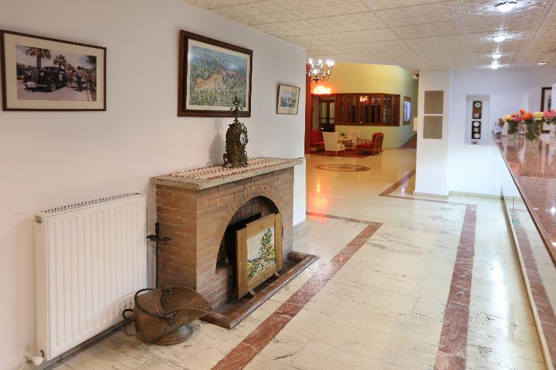 Forest Park Hotel - Lobi