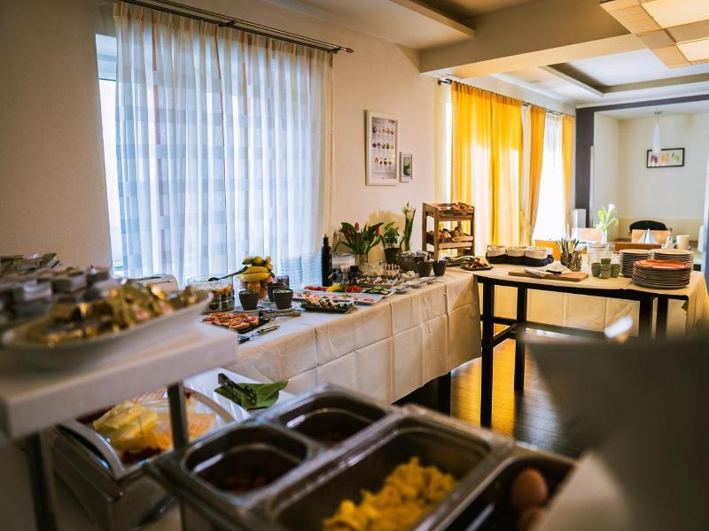 Hotel Guter Hirte - Genel