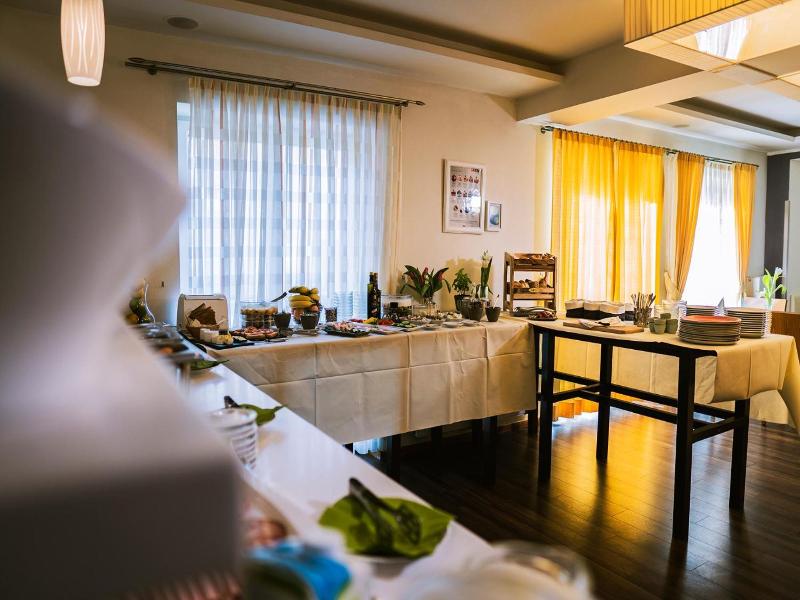 Hotel Guter Hirte - Genel