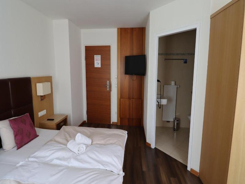 Hotel Guter Hirte - Genel