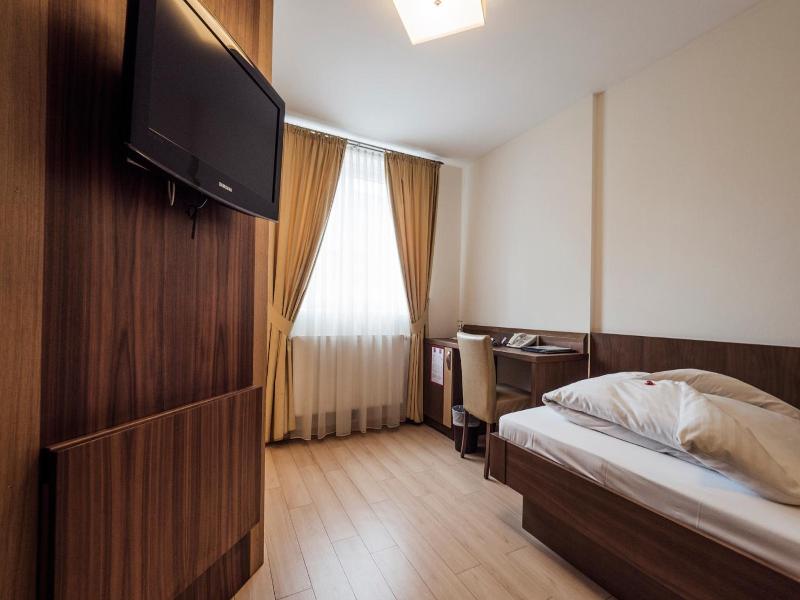 Hotel Guter Hirte - Genel