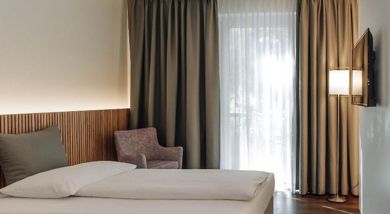 Heinhotel Vienna Airport - Genel