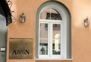 Ana Adlon otel fotoğrafı