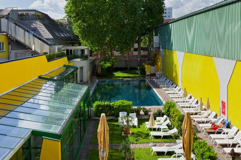 Vienna Sporthotel - Havuz