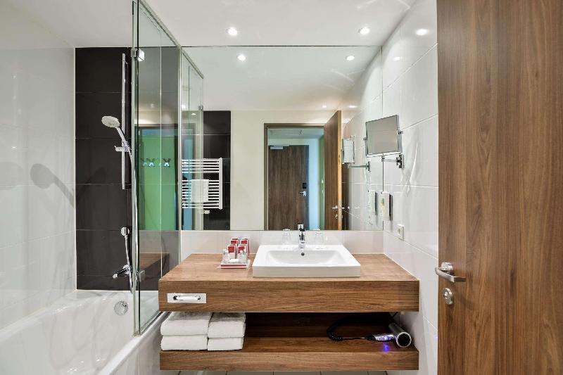 Austria Trend Hotel Doppio - Oda