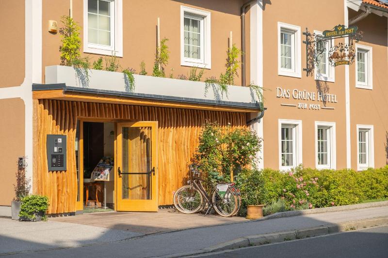 Das Grüne Hotel zur Post - Genel