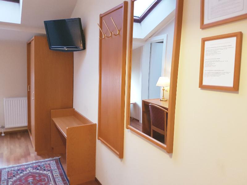 Hotel Pension Haydn - Oda