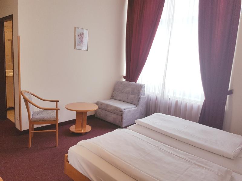 Hotel Pension Haydn - Oda
