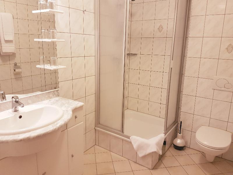 Hotel Pension Haydn - Oda