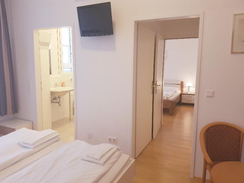 Hotel Pension Haydn - Oda