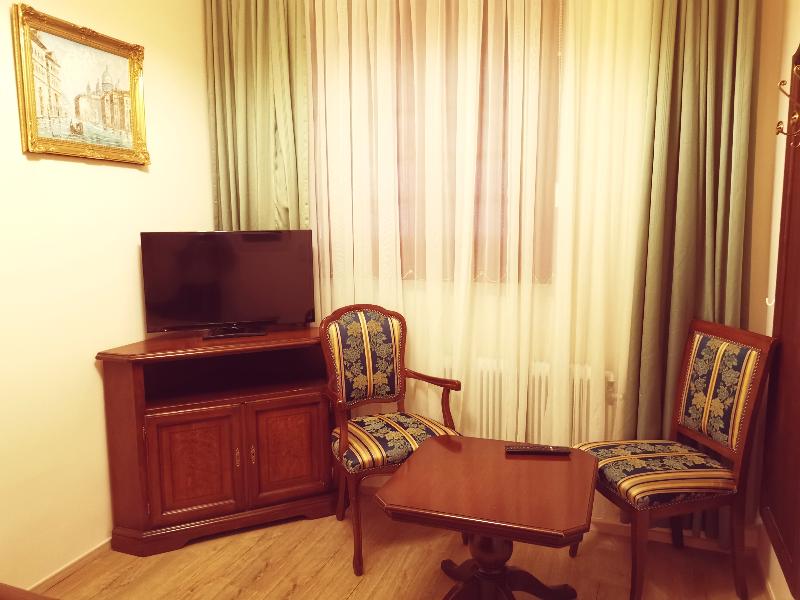 Hotel Pension Haydn - Oda