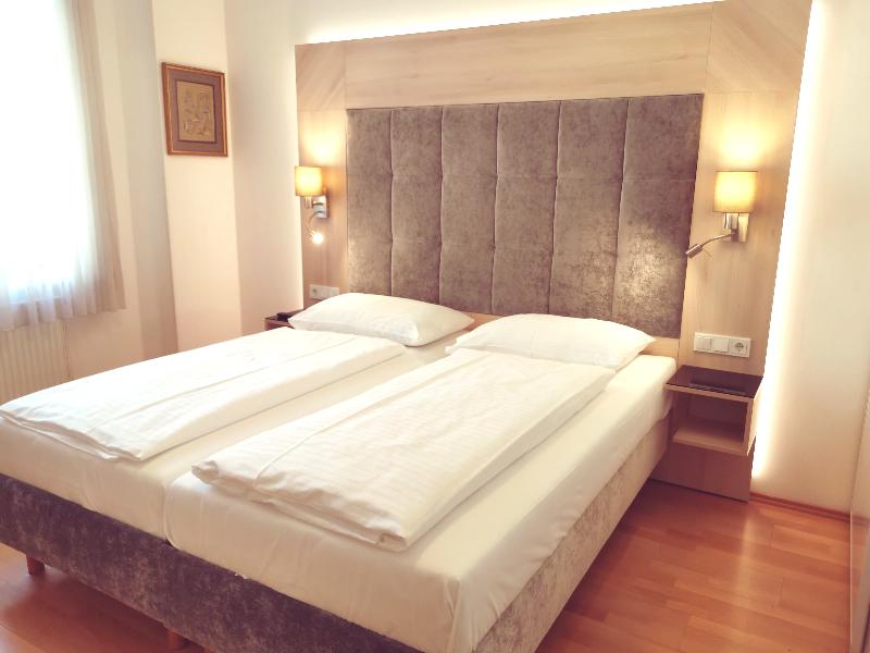 Hotel Pension Haydn - Oda