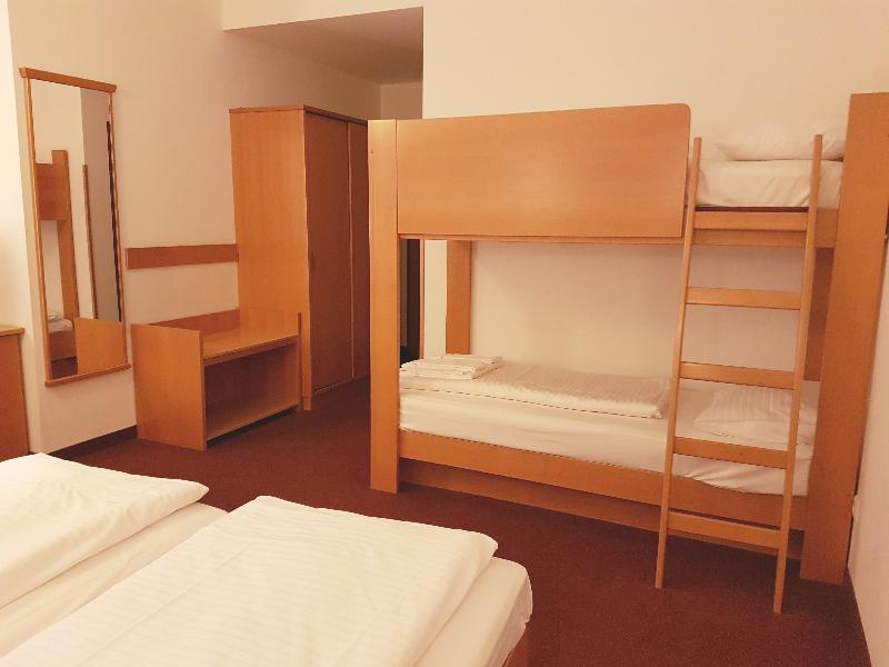 Hotel Pension Haydn - Oda